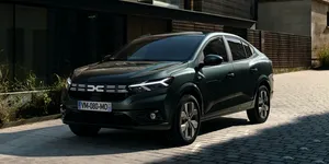 Cât costă Dacia Logan prin Programul Rabla 2025? Ce dotări primești de la cea mai accesibilă echipare?