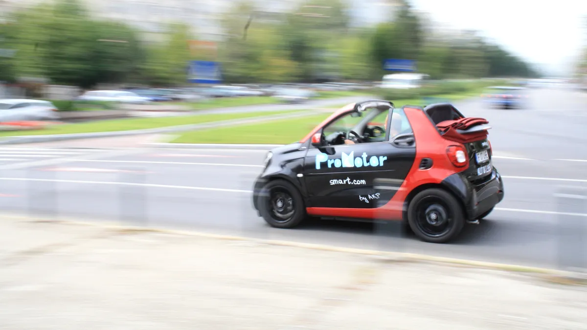 TEST cu noul smart cabrio - O experienţă fără surogat - GALERIE FOTO
